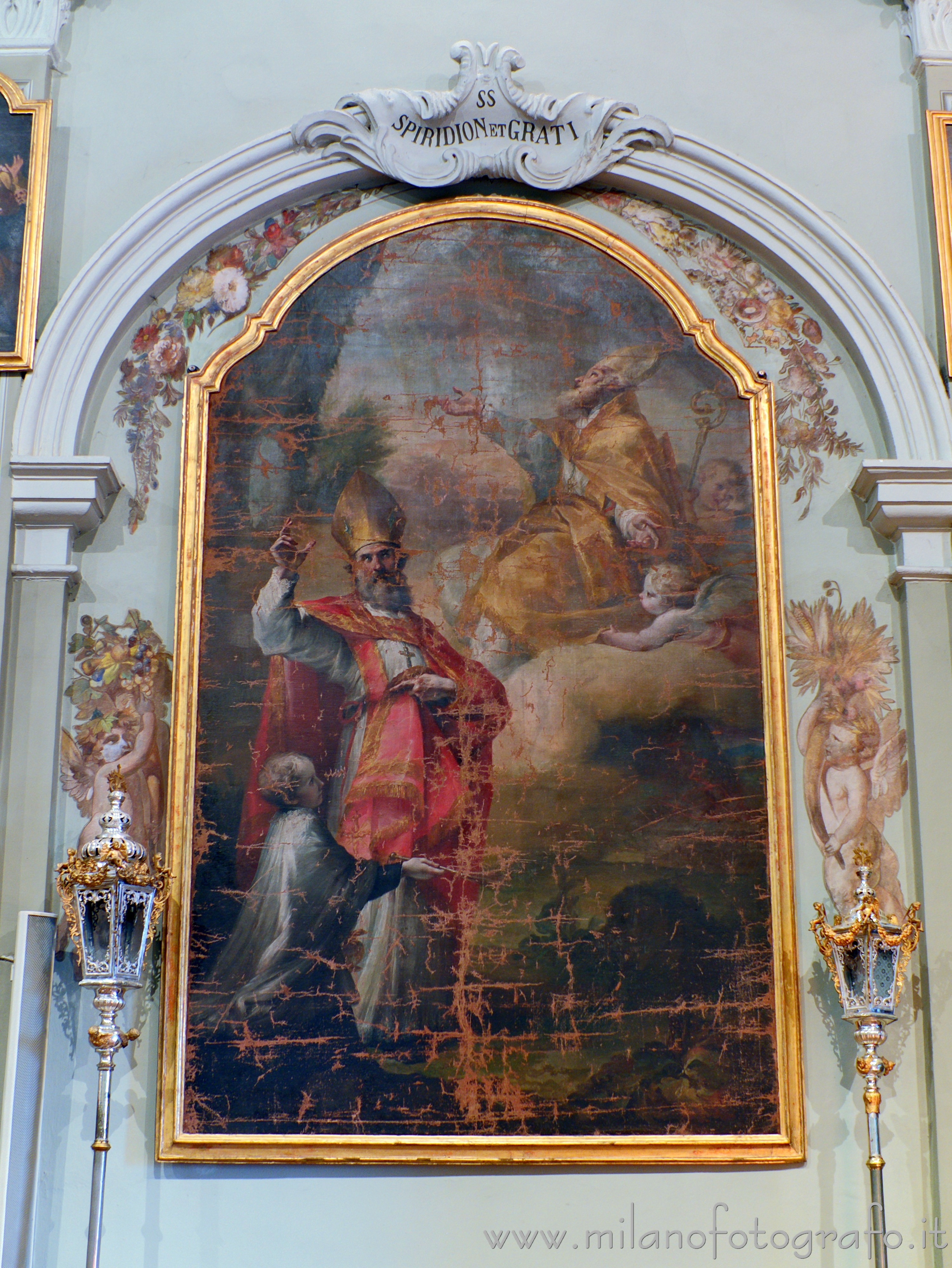 Montevecchia (Lecco) - Tela raffigurante San Speridione e San Grato nel Santuario della Beata Vergine del Carmelo